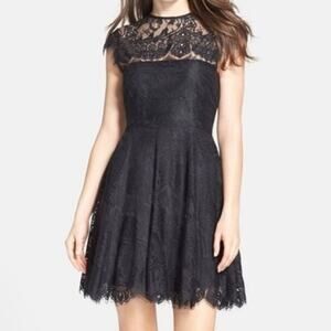 BB Dakota Rhianna Illusion Yoke Lace Fit & Flare Dress Black Size 4 MSRP $98